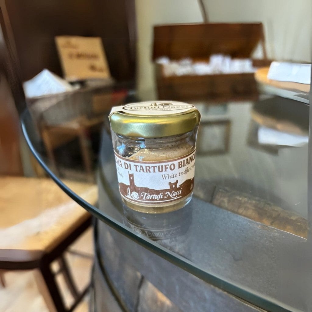 CREMADITARTUFOBIANCO