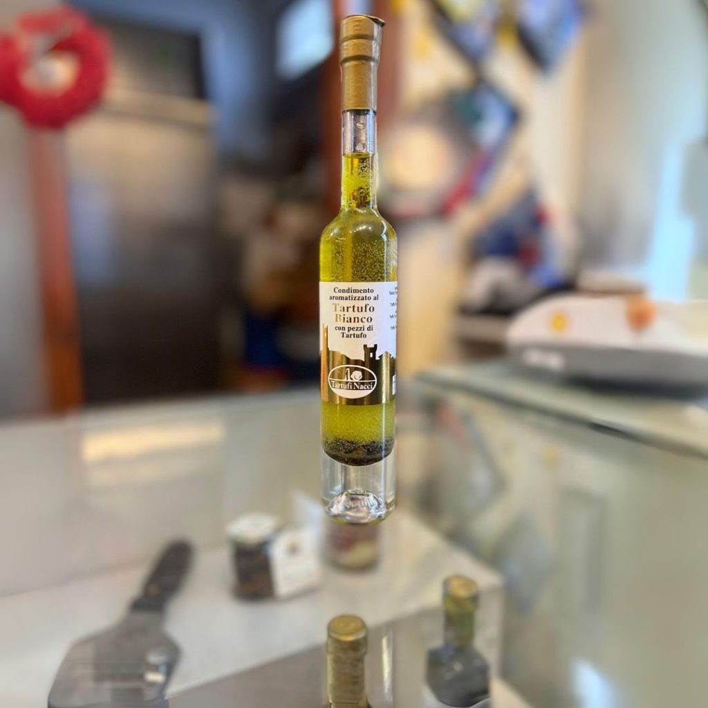Olioaromatizzatoconpezziditartufobianco 2